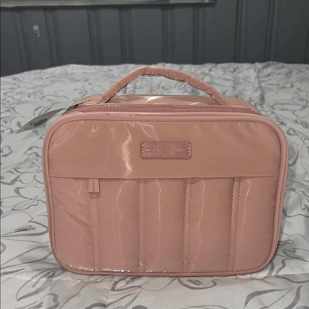 492. Max Studio  Peach Cosmetic & Toiletry Bag.